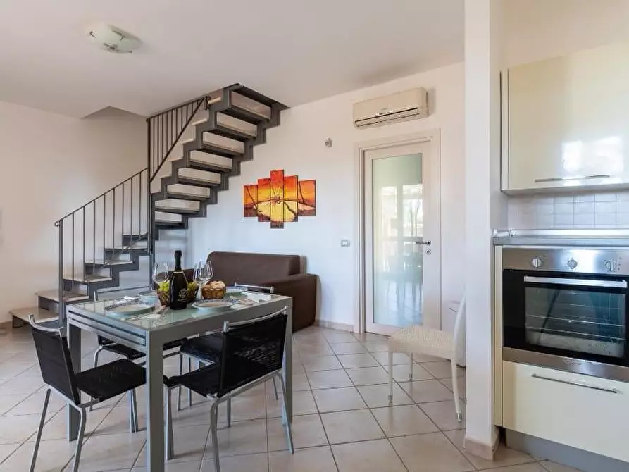 Immagine 8 di Villa in vendita  in Viale delle Rose 41 a Scicli