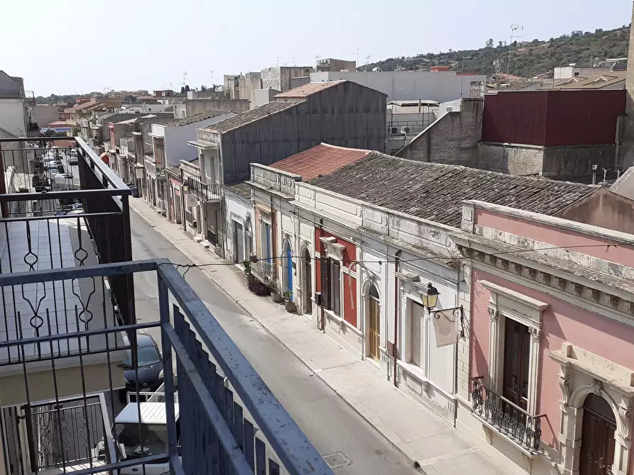 Immagine 24 di Appartamento in vendita  in Via Vittorio Emanuele III 374 a Canicattini Bagni