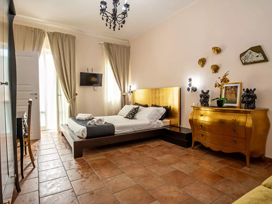 Immagine 10 di Casa indipendente in vendita  in Lungomare di Levante Elio Vittorini 20 a Siracusa