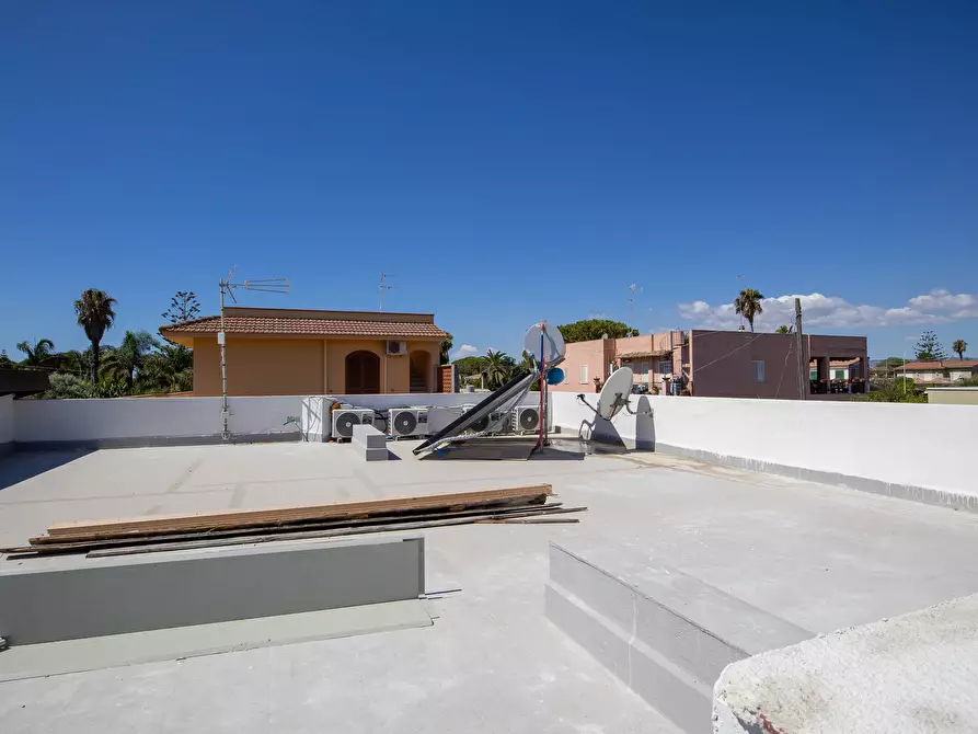 Immagine 42 di Villa in vendita  in Via Costa del Sole 37 a Siracusa