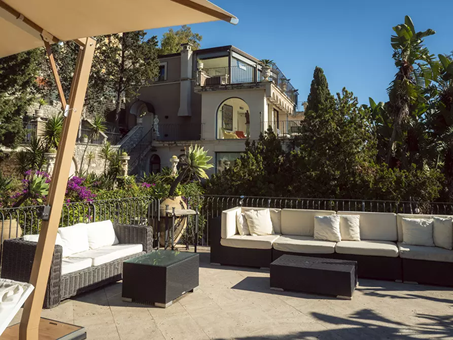 Immagine 57 di Villa in vendita  in Salita Giafari 25 a Taormina