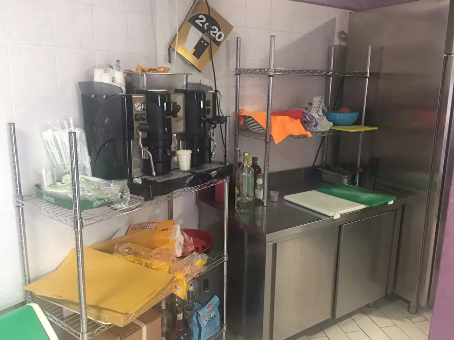 Immagine 20 di Pizzeria / Pub in vendita  in Via Fabio Filzi 157 a Prato