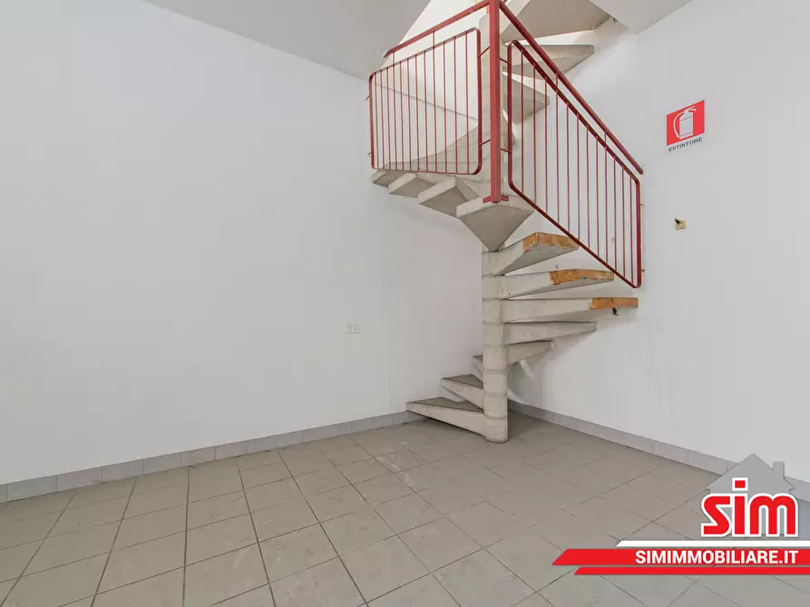 Immagine 8 di Ufficio in vendita  in Via Pellegrini s a Novara