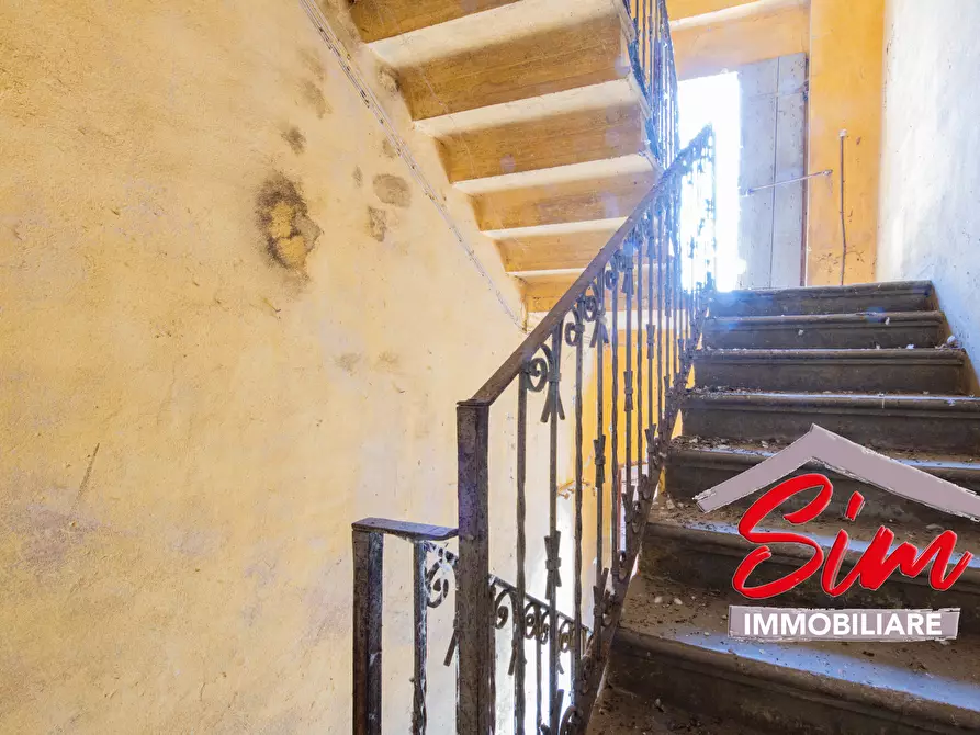 Immagine 11 di Rustico / casale in vendita  in Via Roma sn a Fara Novarese