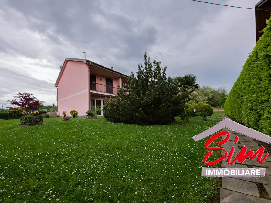 Immagine 2 di Villetta a schiera in vendita  in Via Giuppini sn a Sizzano