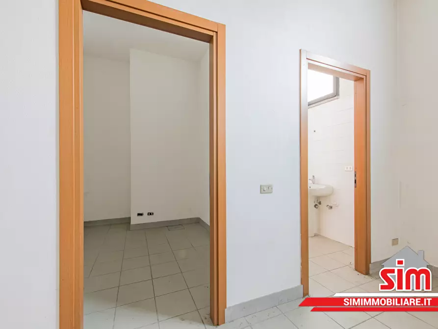 Immagine 13 di Ufficio in vendita  in Via Pellegrini s a Novara
