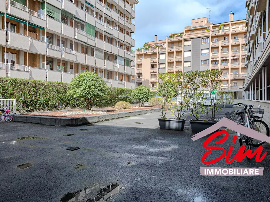 Immagine 34 di Trilocale in vendita  in Via Andrea Costa 19 a Novara