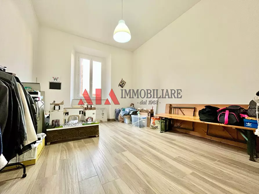 Immagine 23 di Pentalocale in vendita  in Via Indipendenza a Livorno