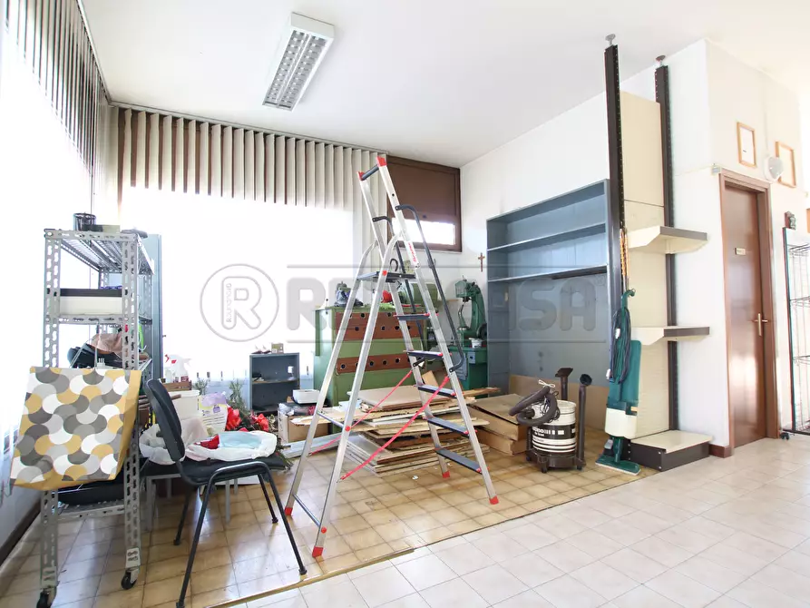 Immagine 14 di Locale commerciale in vendita  in Via Gaetano Salvemini 65 a Vicenza