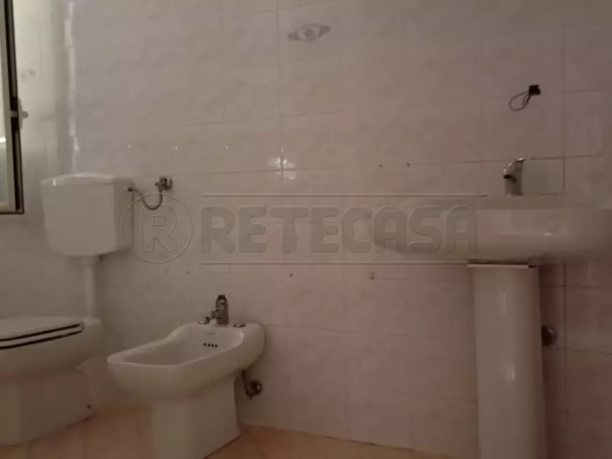 Immagine 16 di Casa trifamiliare in vendita  a Marcianise