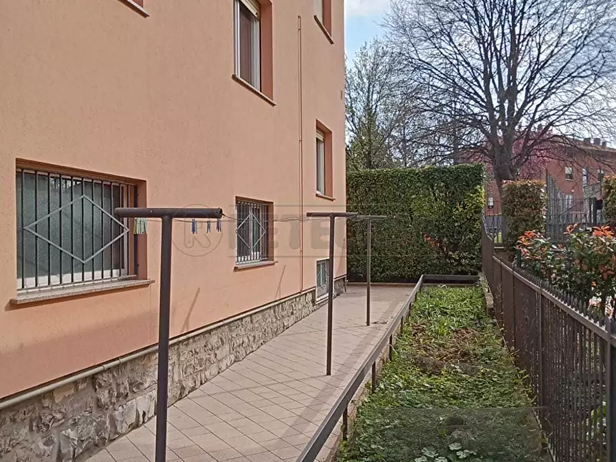 Immagine 5 di Villa in affitto  a Nembro