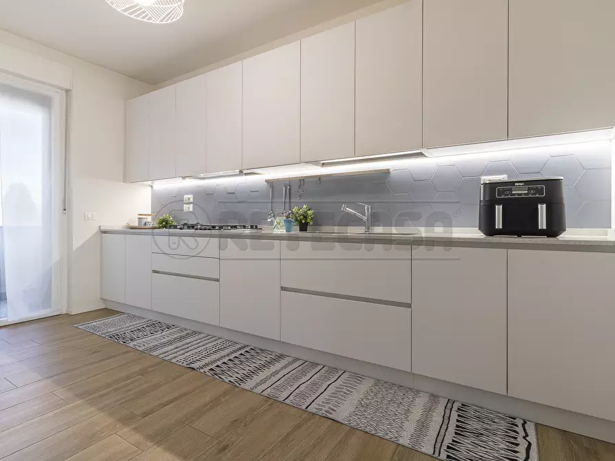 Immagine 8 di Trilocale in vendita  in Viale Brenta 83 a Tezze Sul Brenta