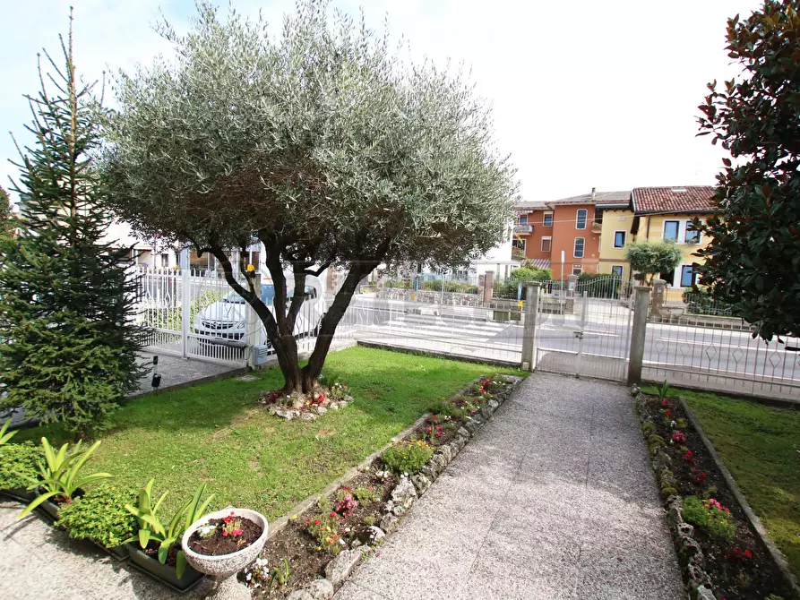 Immagine 3 di Villa in vendita  in viale riviera berica 400 a Vicenza