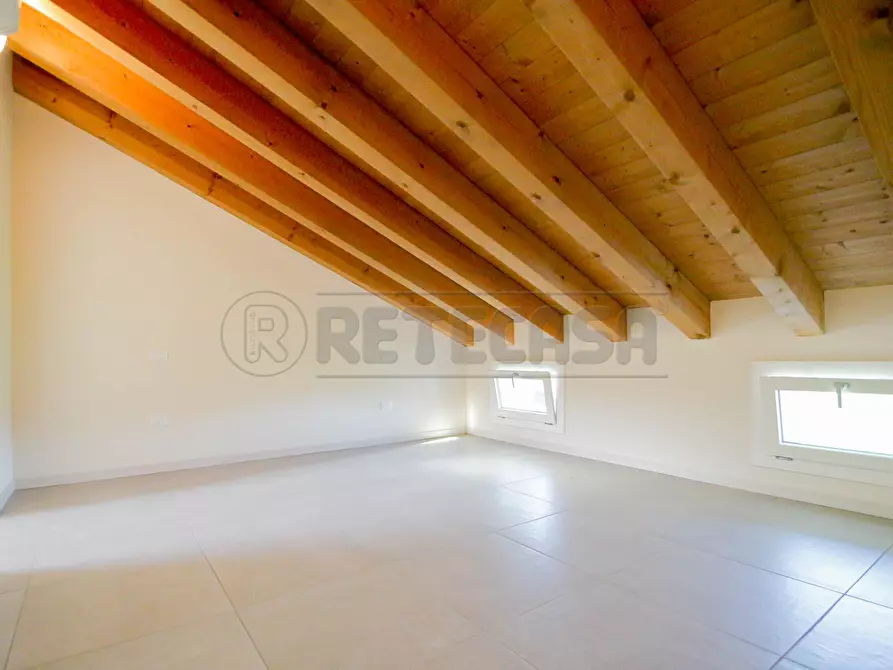 Immagine 24 di Porzione di casa in affitto  in VIA CAPITELLI 21 a Pozzoleone