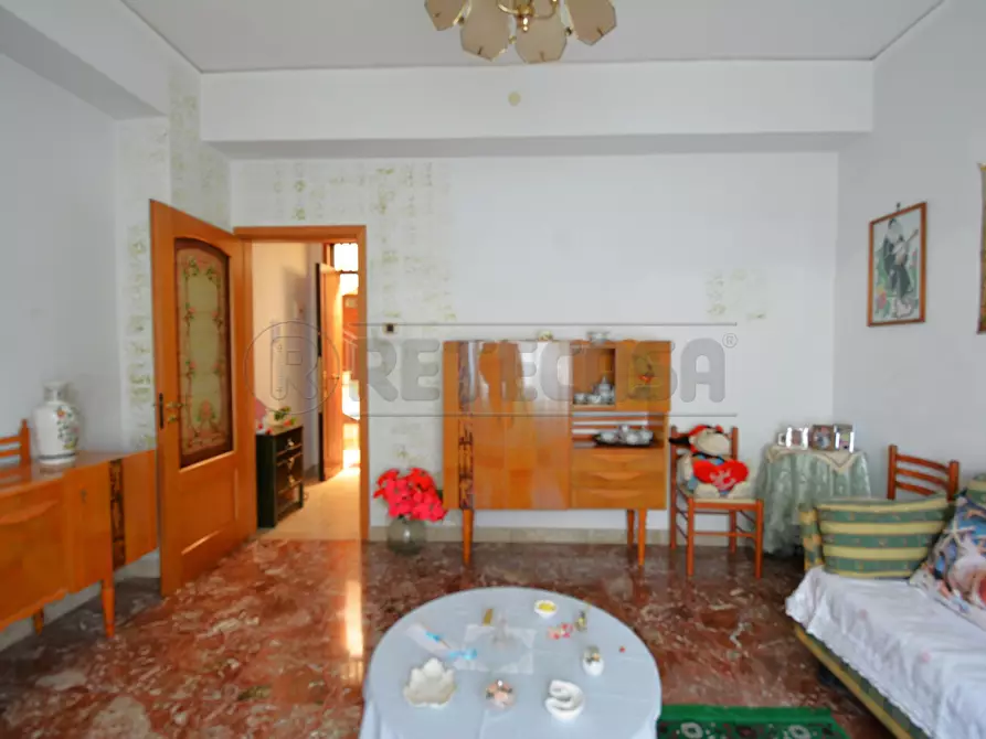 Immagine 3 di Appartamento in vendita  in Via Consolare Pompea 7 a Messina