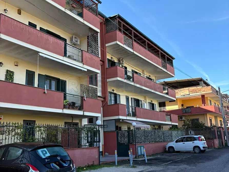 Immagine 21 di Trilocale in vendita  in Via Petrarca a Macerata Campania