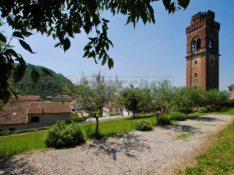 Immagine 2 di Terreno edificabile in vendita  in via castello SNC a Castelgomberto