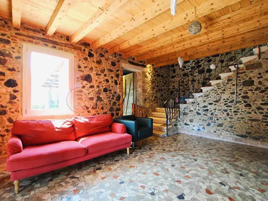 Immagine 17 di Villa in vendita  in Piazza Roma 36 a Brogliano