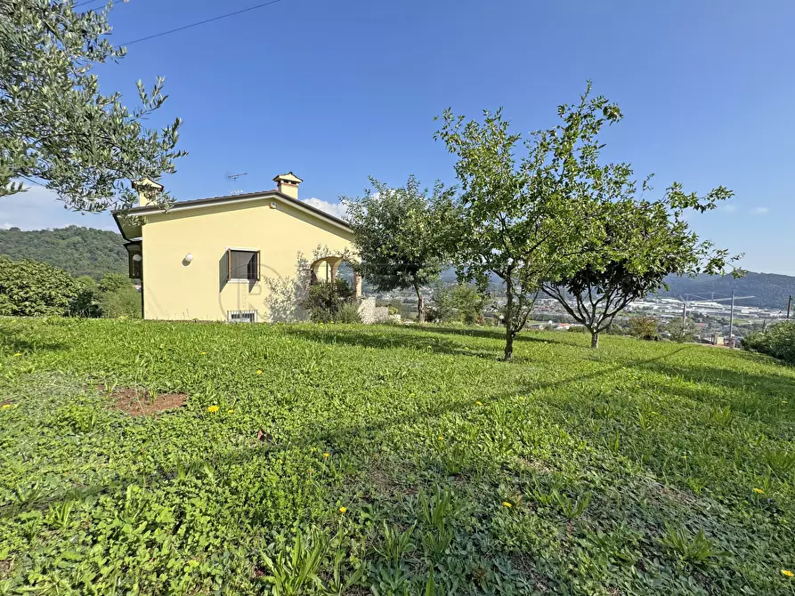 Immagine 11 di Casa indipendente in vendita  in via monte 4 a Brogliano