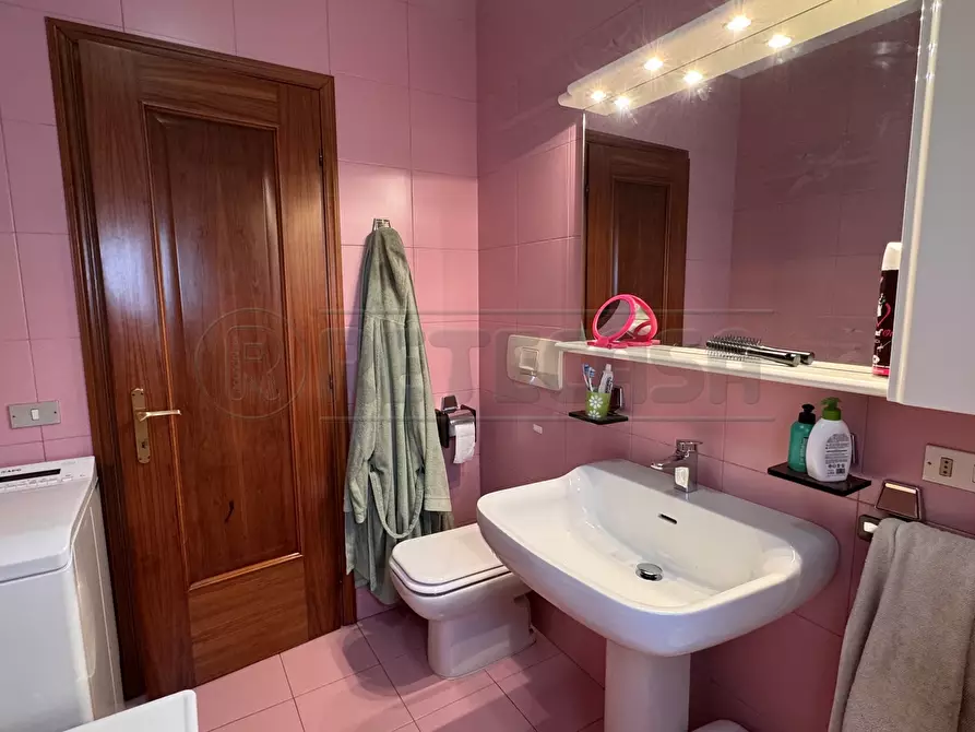 Immagine 17 di Bilocale in vendita  a Mirano