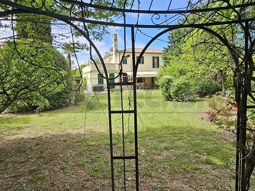Immagine 63 di Villa in vendita  a Mirano