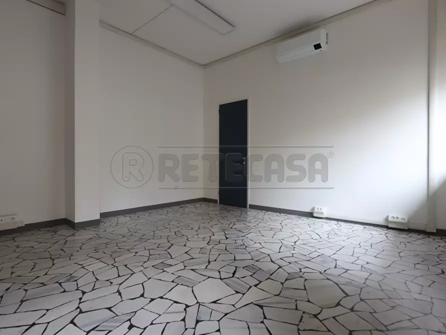 Immagine 20 di Ufficio in vendita  in Viale Milano 56 a Vicenza