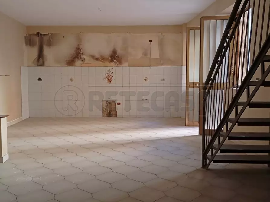 Immagine 6 di Casa trifamiliare in vendita  a Marcianise