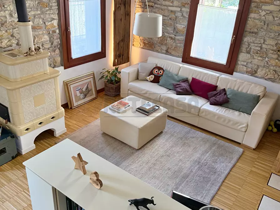 Immagine 4 di Porzione di casa in vendita  a Arzignano