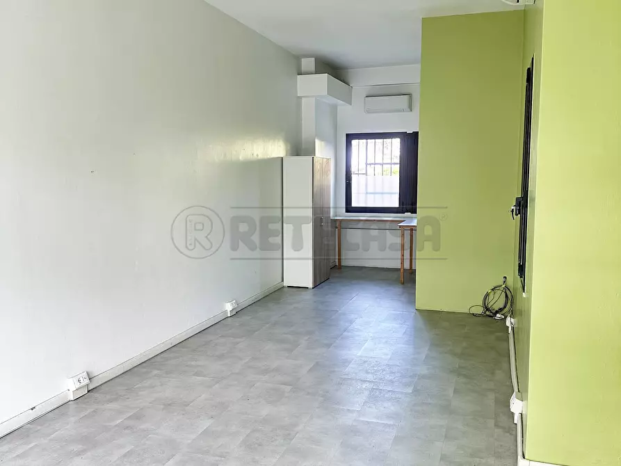 Immagine 2 di Locale commerciale in affitto  in Viale Riviera Berica 650 a Vicenza