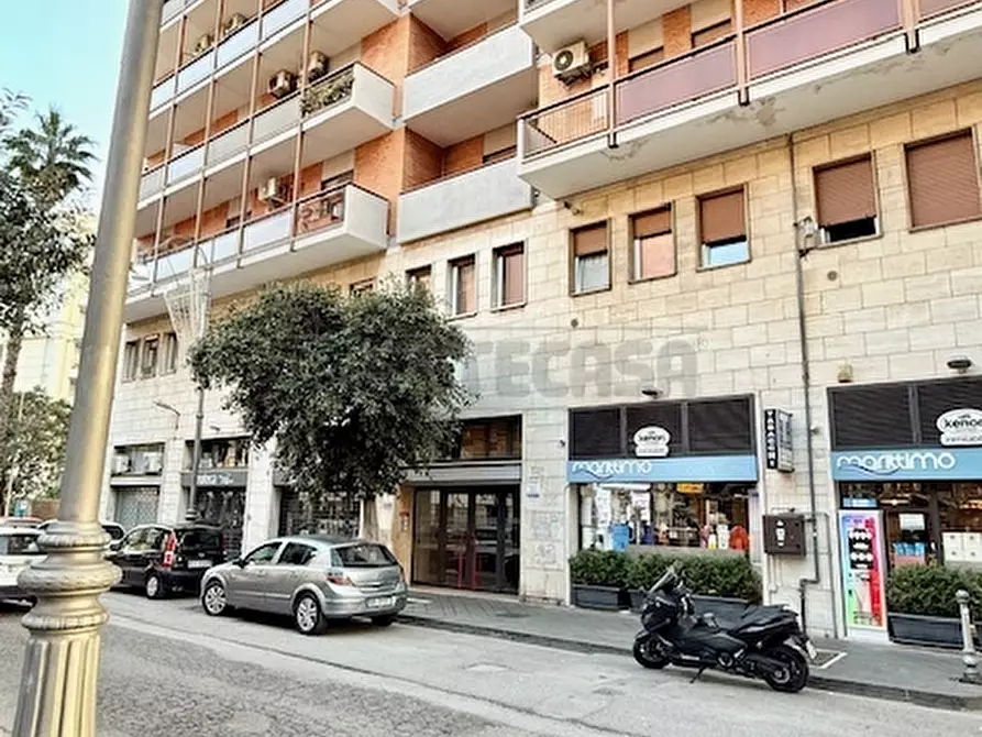 Immagine 2 di Trilocale in vendita  in Via Sandro Pertini 1 a Salerno