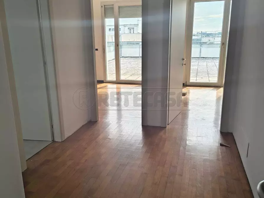 Immagine 3 di Appartamento in affitto  a Creazzo