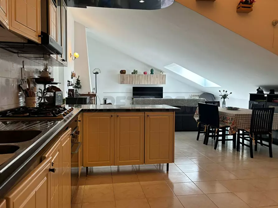 Immagine 12 di Quadrilocale in vendita  a San Nicola La Strada