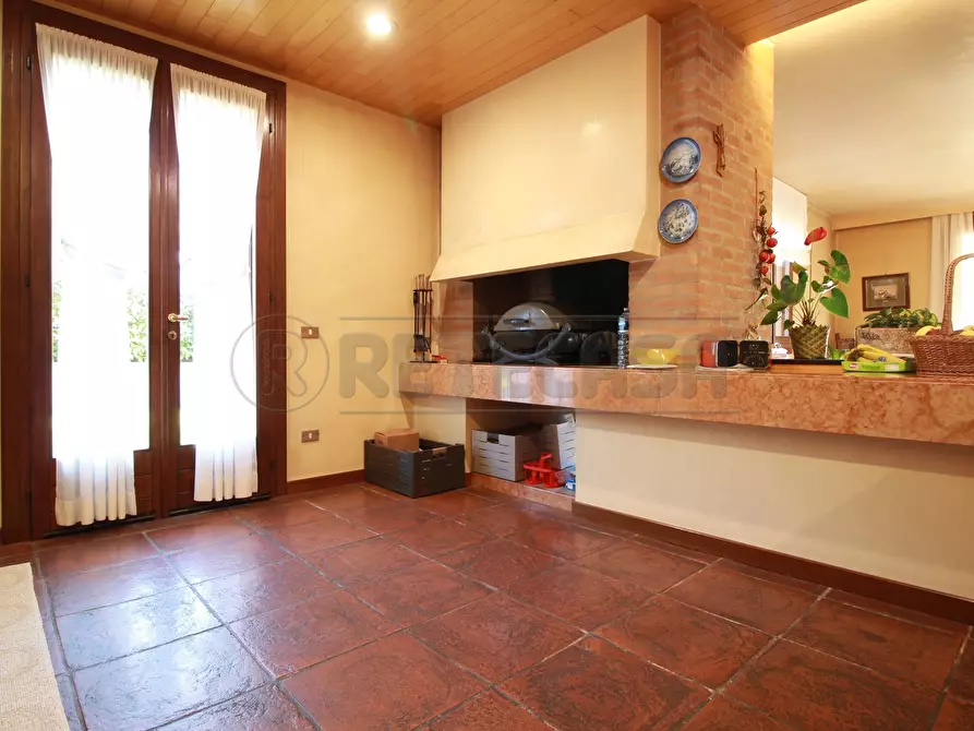 Immagine 20 di Villa in vendita  in VIA GIACOMO LEOPARDI 2 a Arzignano
