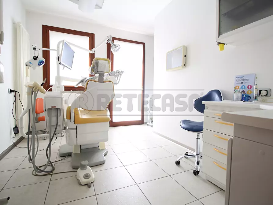 Immagine 12 di Ufficio in vendita  in VIA ALCIDE DE GASPERI 80 a Montecchio Maggiore