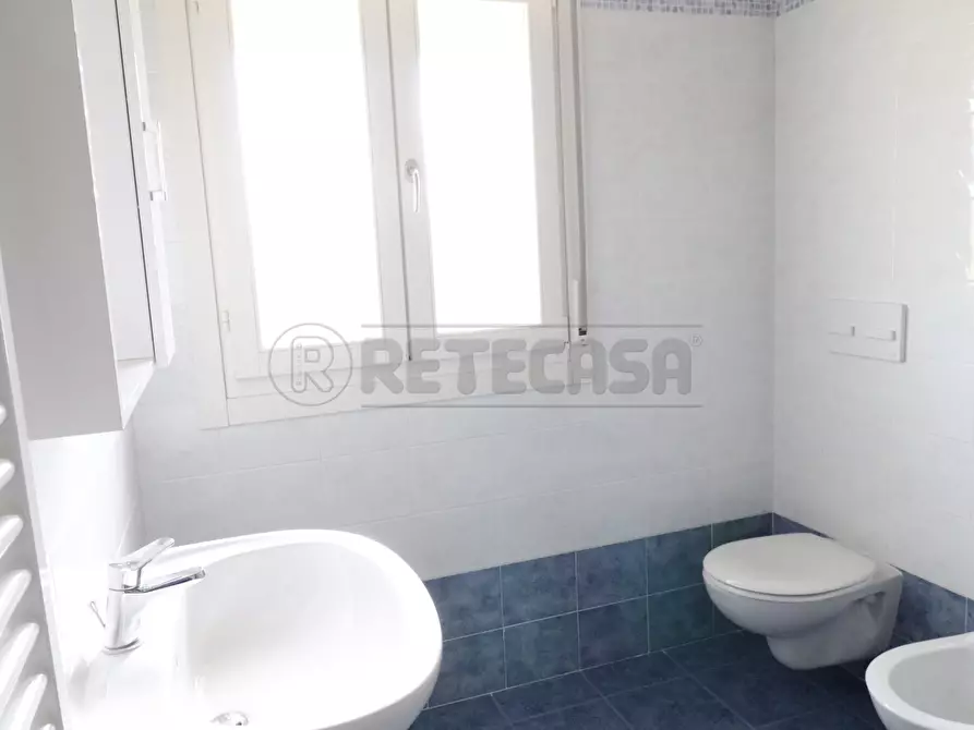 Immagine 7 di Monolocale in affitto  a Bondeno