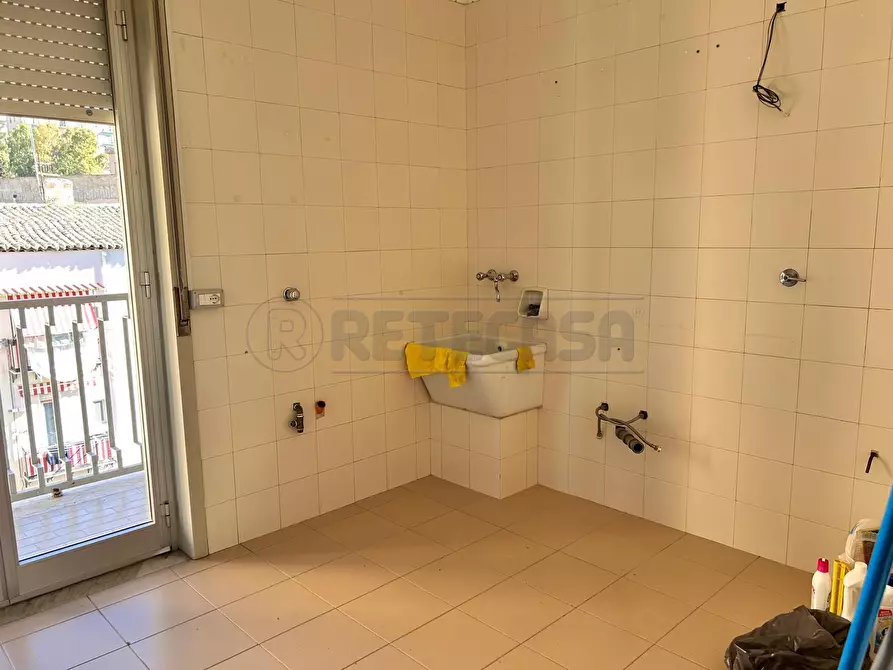 Immagine 13 di Pentalocale in vendita  in Via John F. Kennedy 37 a Caltanissetta