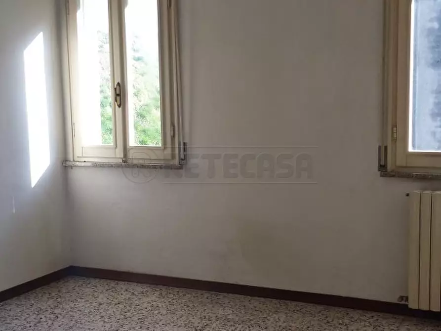 Immagine 6 di Villa in vendita  a Bondeno