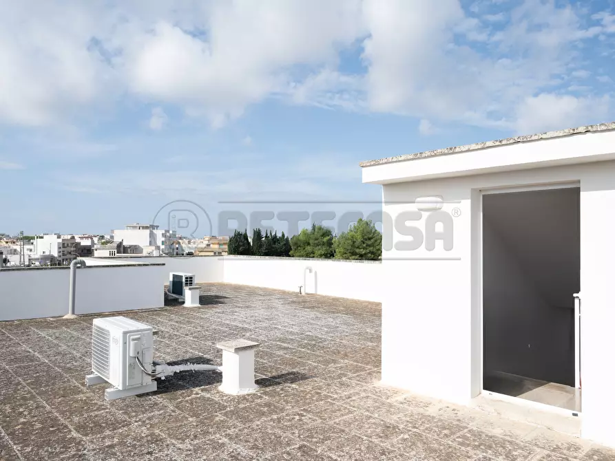 Immagine 43 di Bilocale in vendita  in Via II Giugno 7 a Nardo'