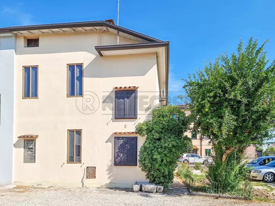 Immagine 25 di Casa semindipendente in vendita  in Via Olmo a Creazzo