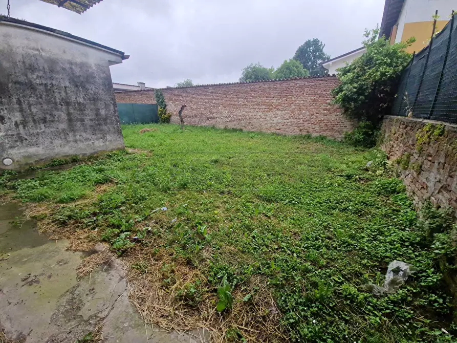 Immagine 18 di Villetta a schiera in vendita  in Via Amilcare Ponchielli a Castelverde