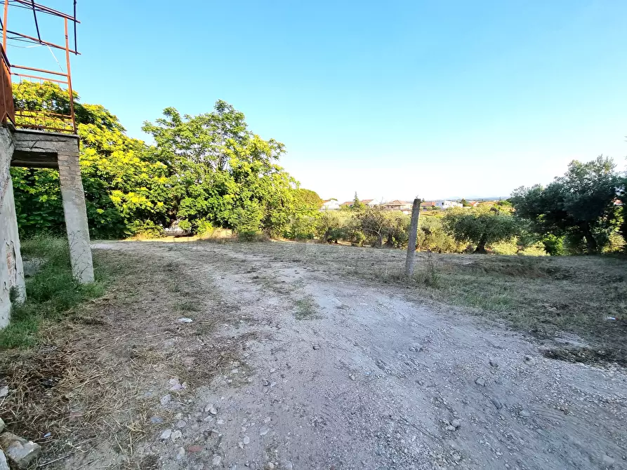 Immagine 4 di Casa indipendente in vendita  a Pescara