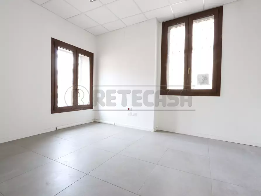 Immagine 4 di Ufficio in affitto  in Contra Giuseppe Garibaldi 55 a Vicenza