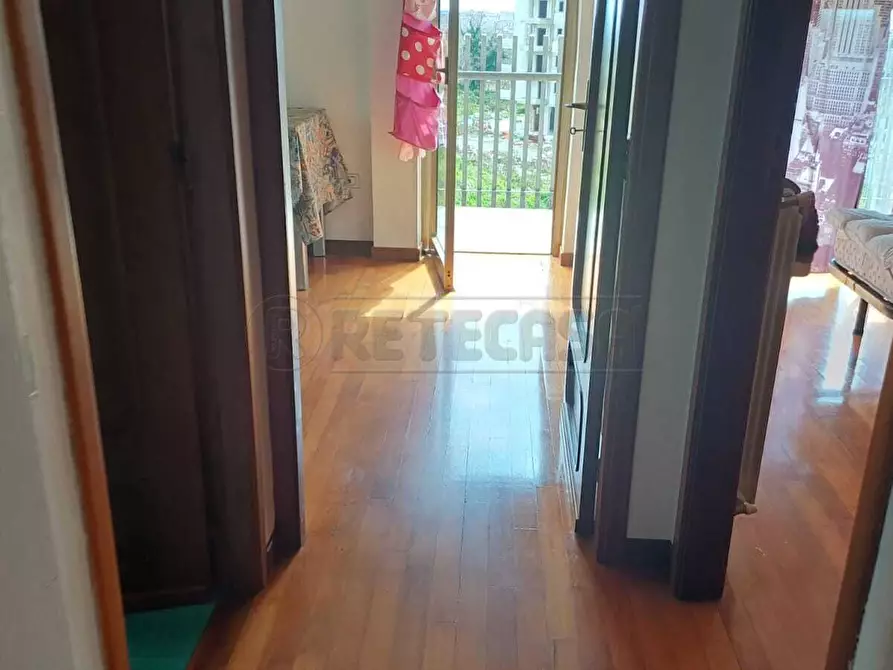 Immagine 5 di Pentalocale in vendita  in Via Pietro del Pezzo 87 a Salerno