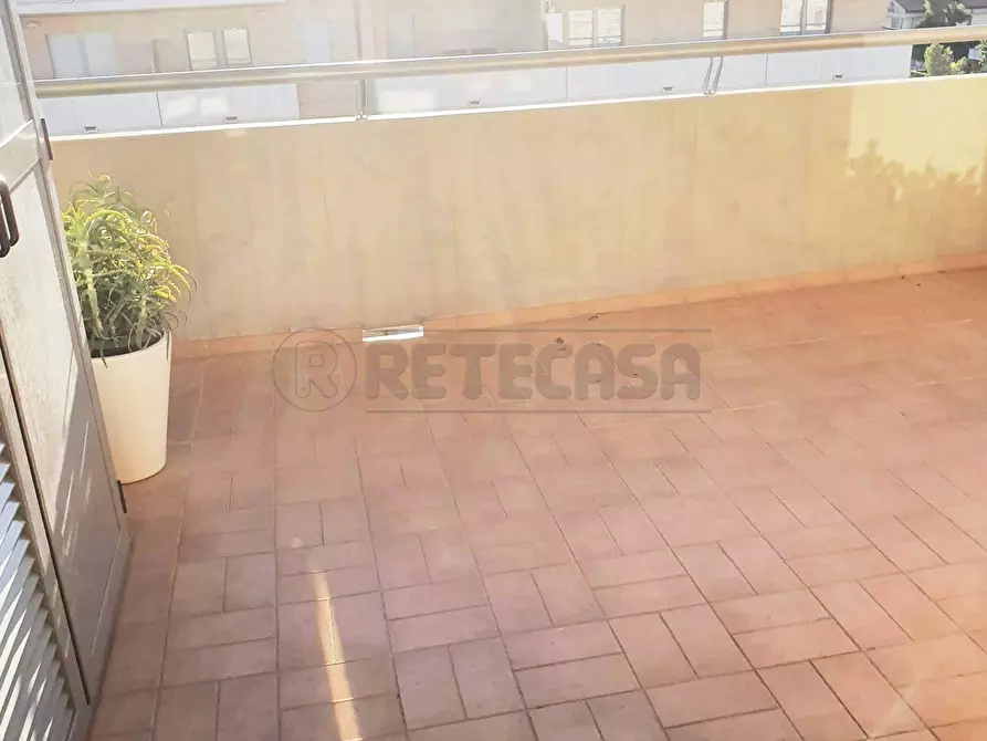 Immagine 18 di Appartamento in affitto  a Pescara