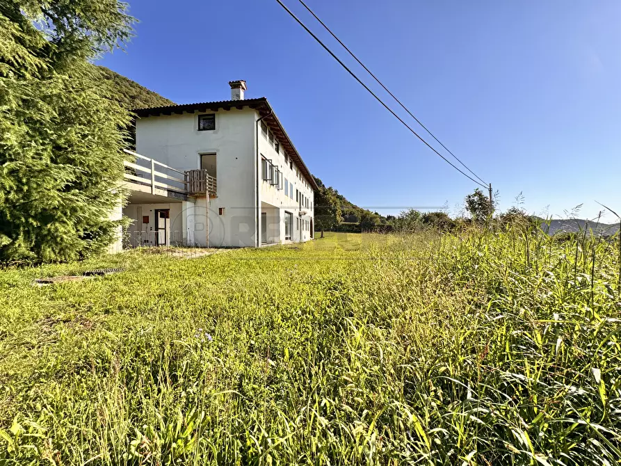 Immagine 7 di Casa indipendente in vendita  a Cornedo Vicentino