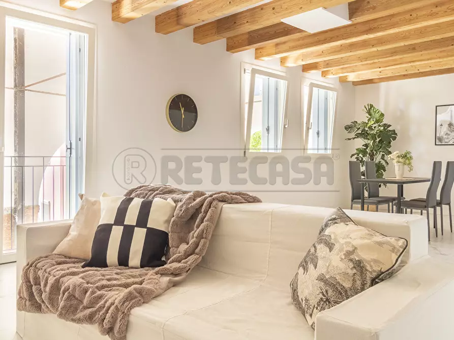 Immagine 3 di Bilocale in vendita  in Via Zuccola 37 a Bolzano Vicentino