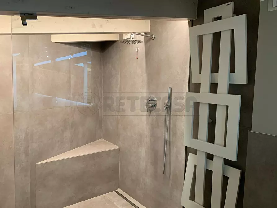 Immagine 38 di Appartamento in affitto  a Bergamo