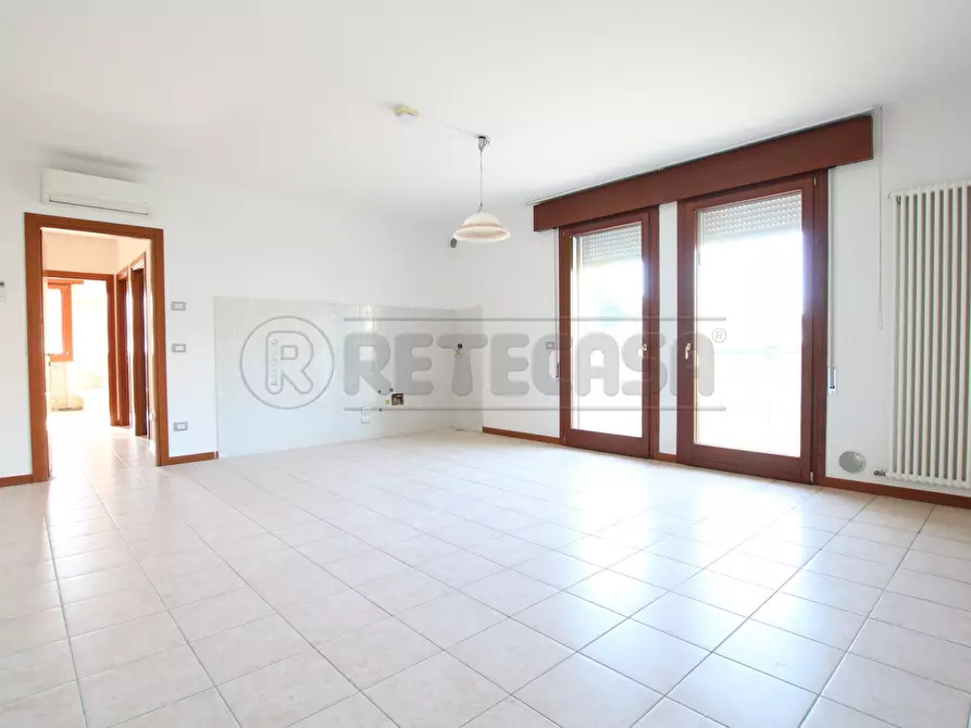 Immagine 1 di Bilocale in vendita  in Via Giovanni Falcone a Barbarano Mossano