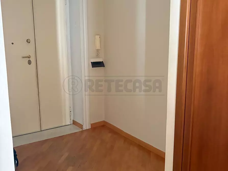 Immagine 3 di Pentalocale in affitto  in via renato de martino 16 a Salerno