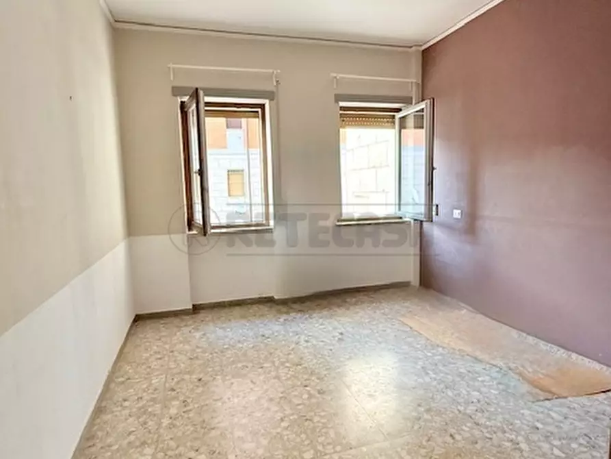 Immagine 9 di Trilocale in vendita  in Via Sandro Pertini 1 a Salerno